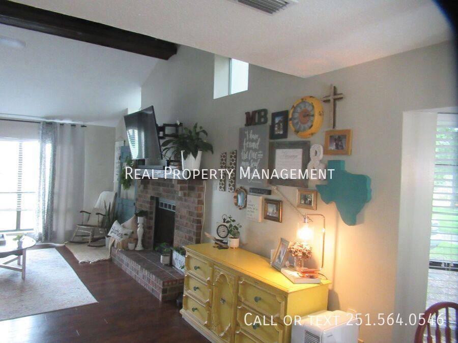 House for rent at 1331 Repoll Rd, Mobile, AL 36695