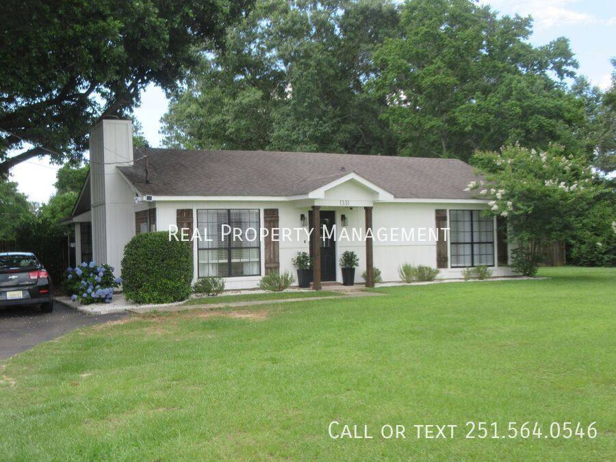 House for rent at 1331 Repoll Rd, Mobile, AL 36695