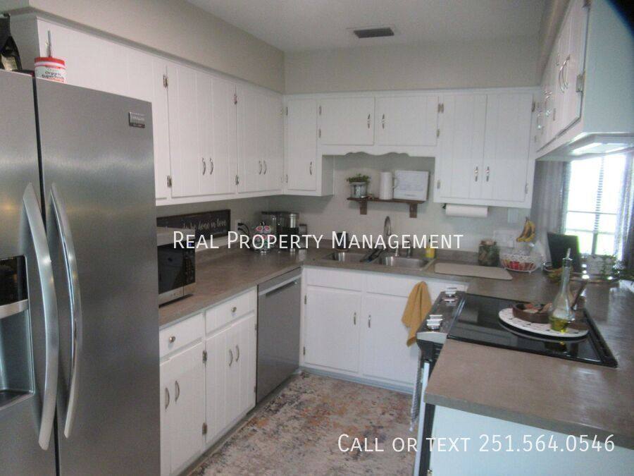 House for rent at 1331 Repoll Rd, Mobile, AL 36695