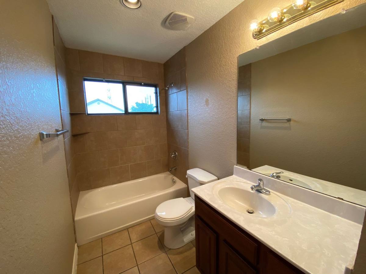 Townhouse for rent at 11447 Creek Eagle, San Antonio, TX 78245