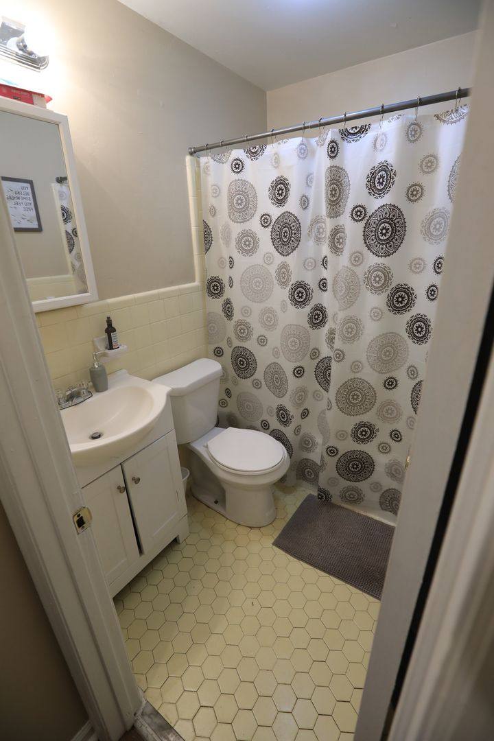 Apartment for rent at 258 Forrest Ave, Calhoun, GA 30701