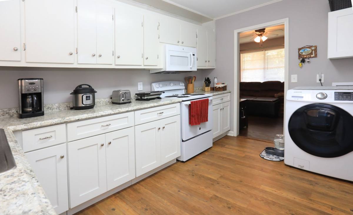 Apartment for rent at 258 Forrest Ave, Calhoun, GA 30701