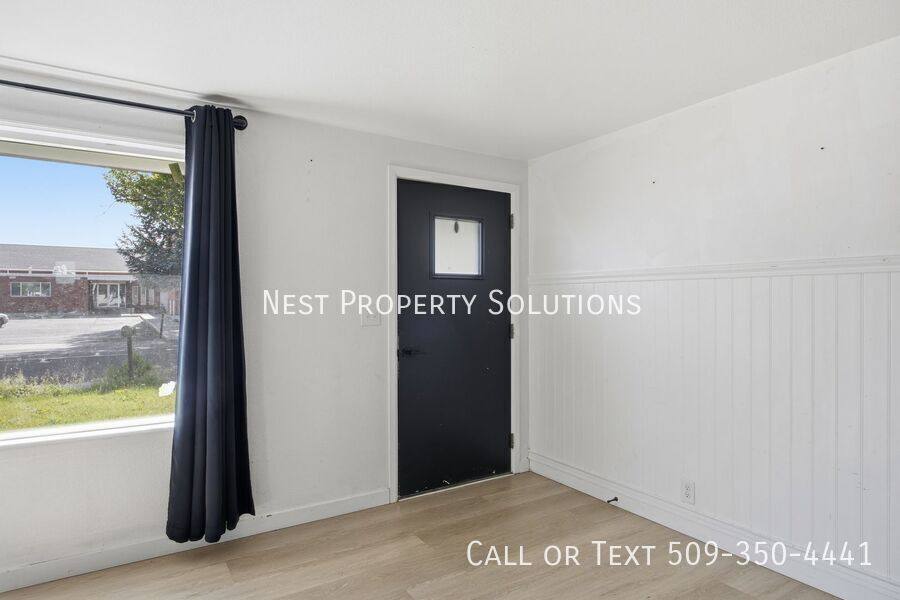 House for rent at 11 Ivy St NE, Moses Lake, WA 98837