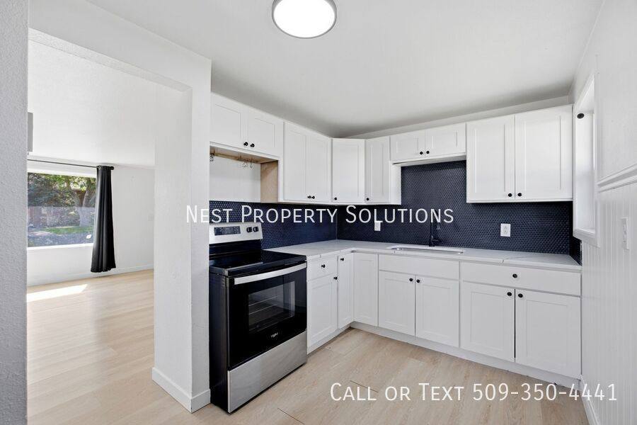 House for rent at 11 Ivy St NE, Moses Lake, WA 98837