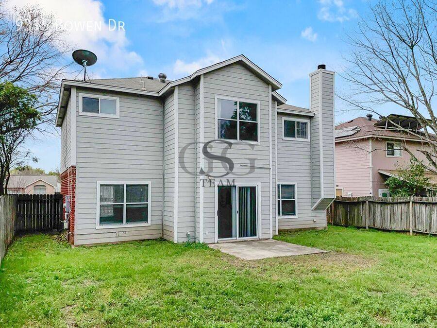 House for rent at 9315 Bowen Dr, San Antonio, TX 78250