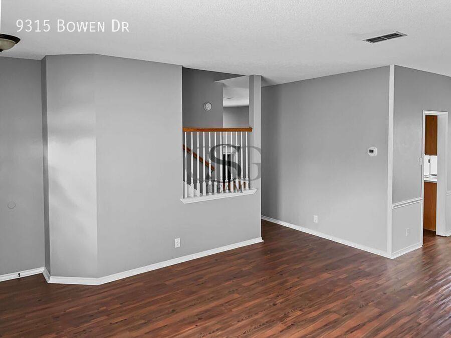 House for rent at 9315 Bowen Dr, San Antonio, TX 78250
