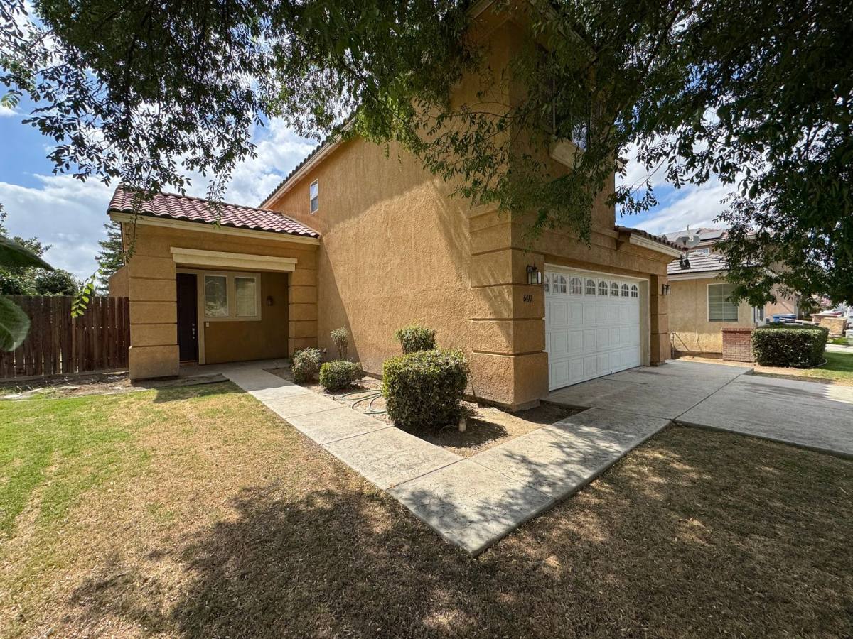 House for rent at 6417 Brewer Creek Dr, Bakersfield, CA 93313