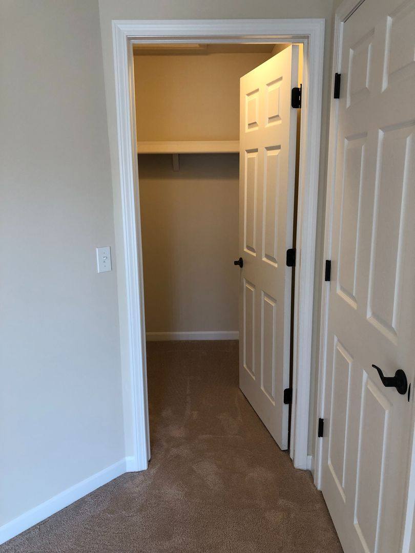 Apartment for rent at 8252 Yorkshire Dr, Utica, MI 48316