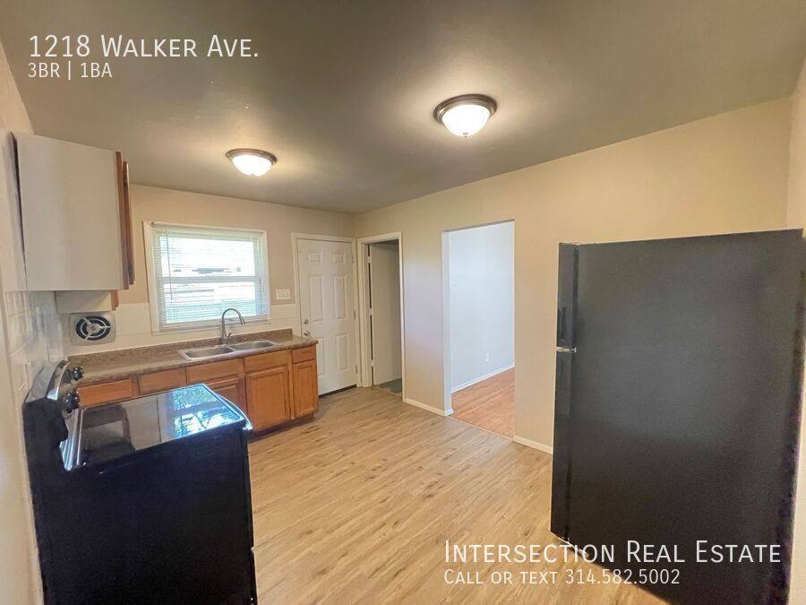 House for rent at 1218 Walker Ave, Saint Louis, MO 63138
