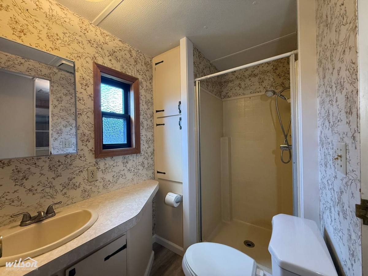 House for rent at 809 W Washington Ave, Yakima, WA 98902