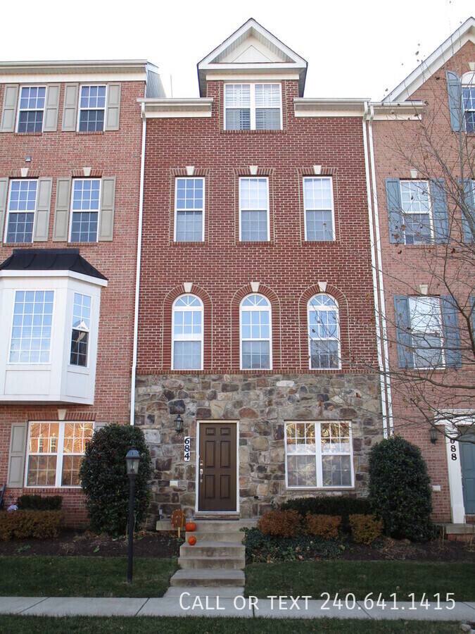 Townhouse for rent at 684 Pullman Place, Gaithersburg, MD 20877
