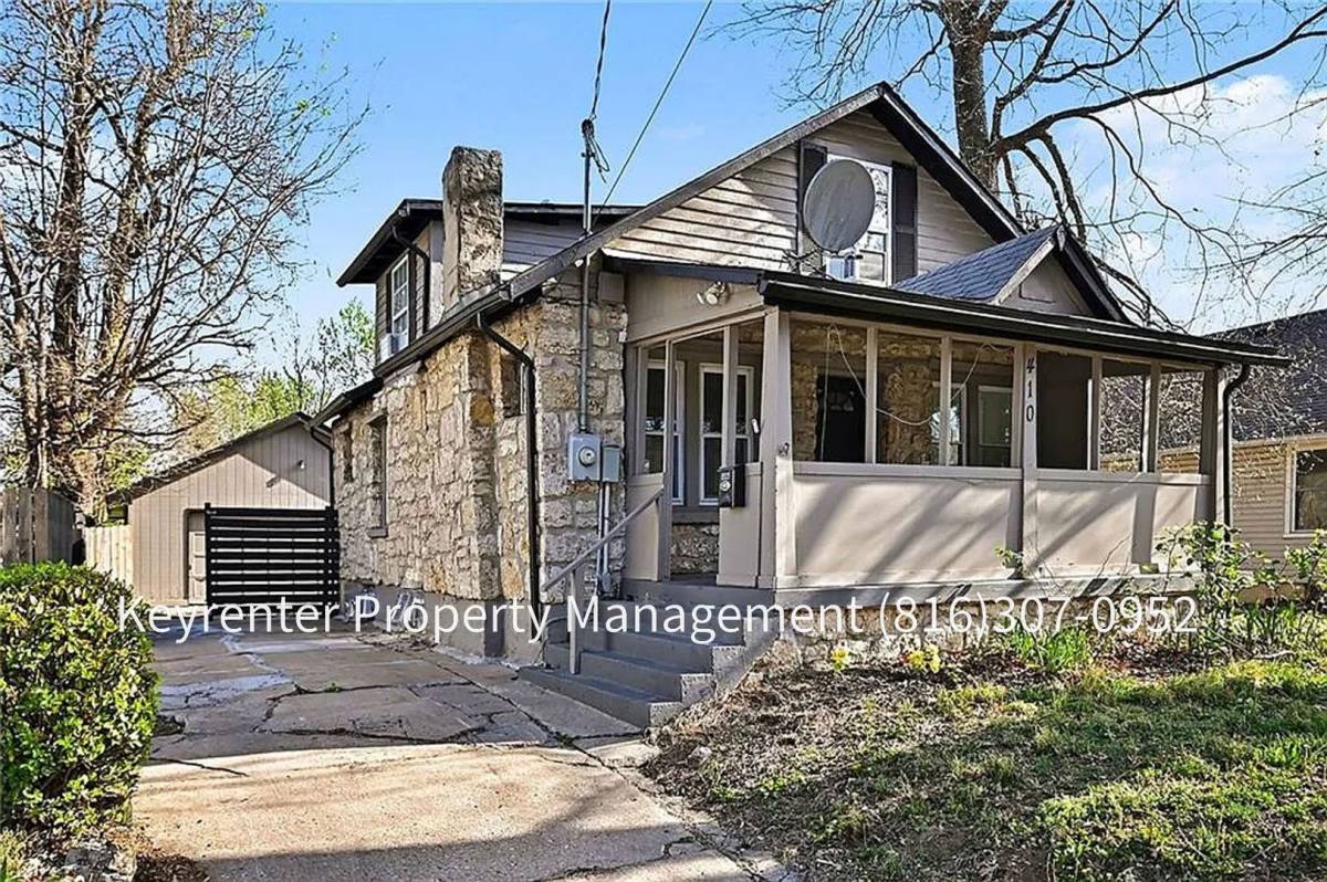 House for rent at 410 E Kansas Ave, Independence, MO 64050