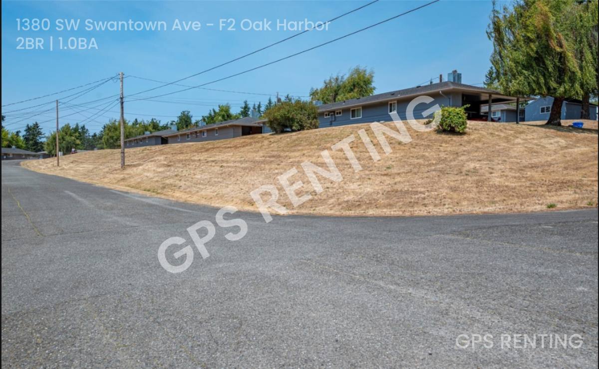 Apartment for rent at 1380 SW Swantown Ave #F2, Oak Harbor, WA 98277