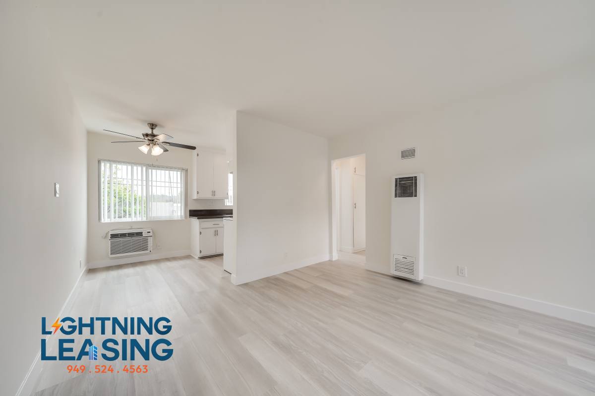 Apartment for rent at 14765 1 2 Delano St #11A, Van Nuys, CA 91411
