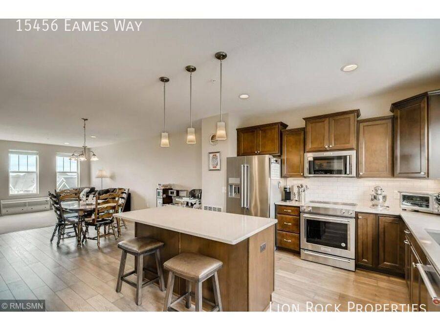 Townhouse for rent at 15456 Eames Way, Saint Paul, MN 55124