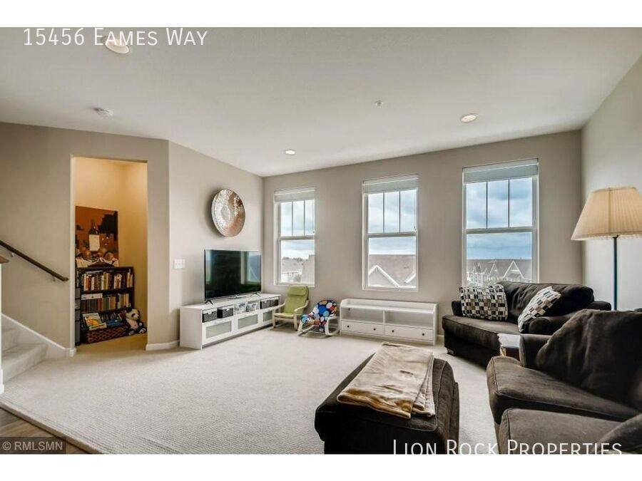 Townhouse for rent at 15456 Eames Way, Saint Paul, MN 55124