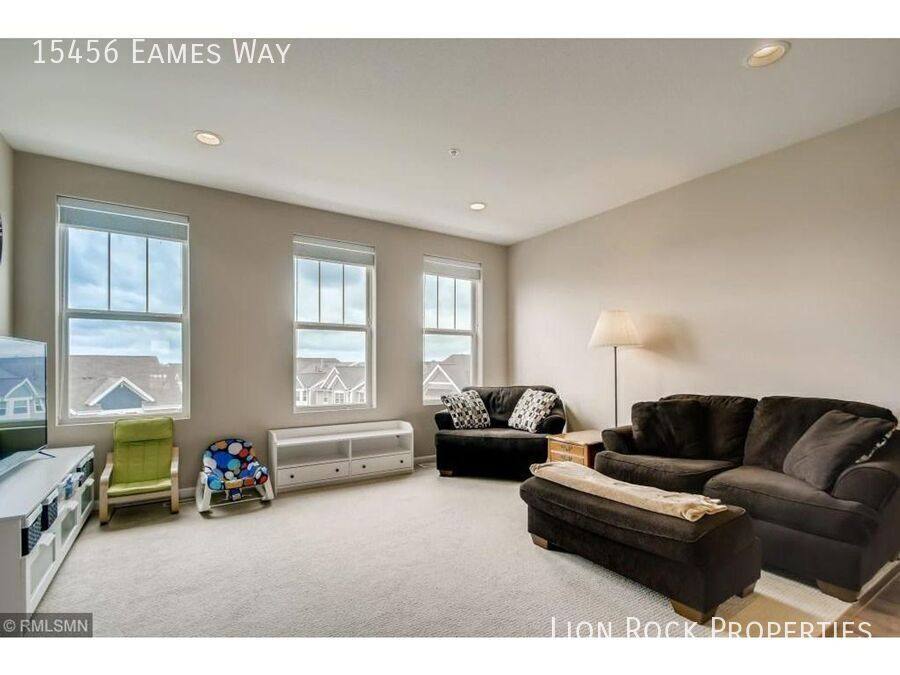 Townhouse for rent at 15456 Eames Way, Saint Paul, MN 55124