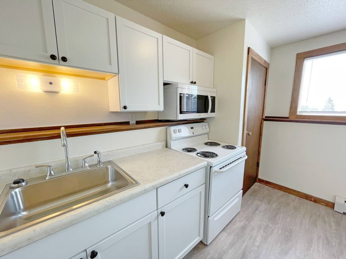 Apartment for rent at 1200 Glacial Dr, Minot, ND 58703