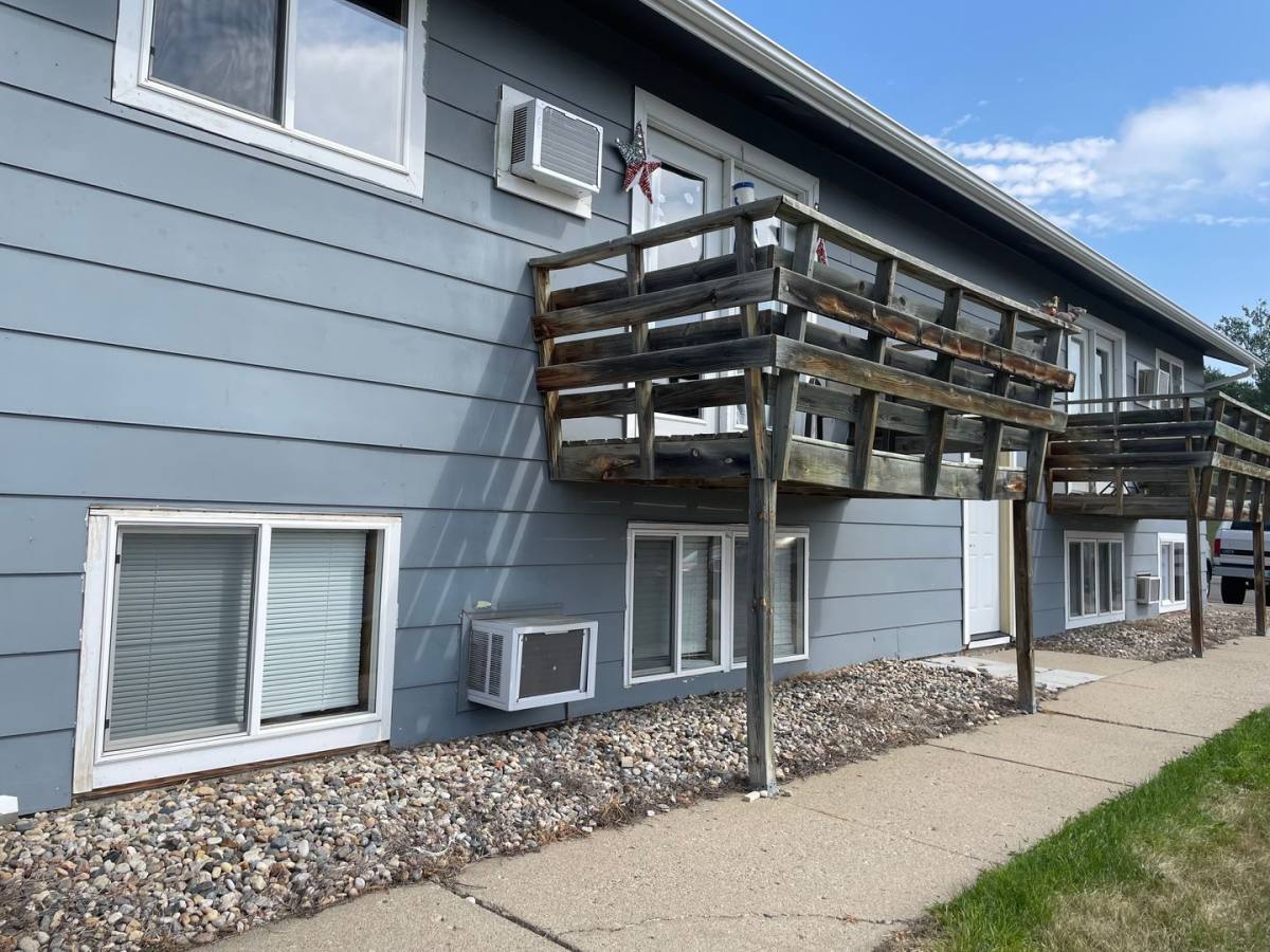 Apartment for rent at 1200 Glacial Dr, Minot, ND 58703