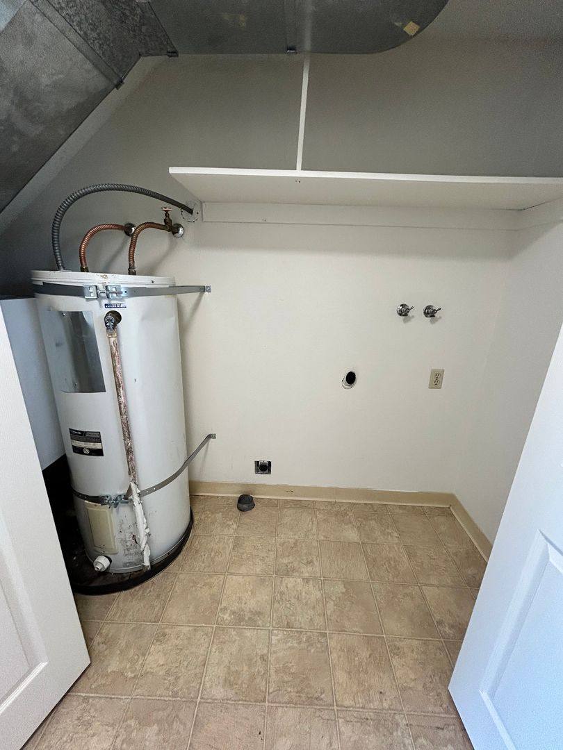Apartment for rent at 834 Homedale Rd, Klamath Falls, OR 97603