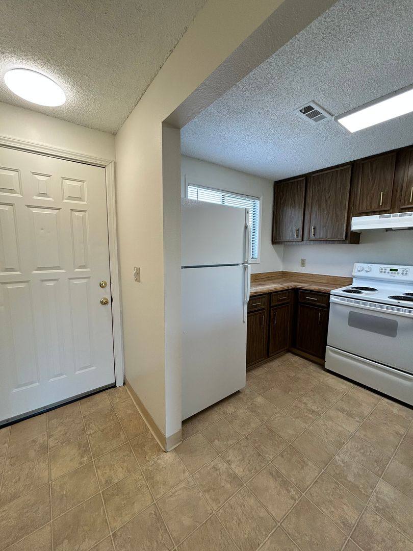 Apartment for rent at 834 Homedale Rd, Klamath Falls, OR 97603