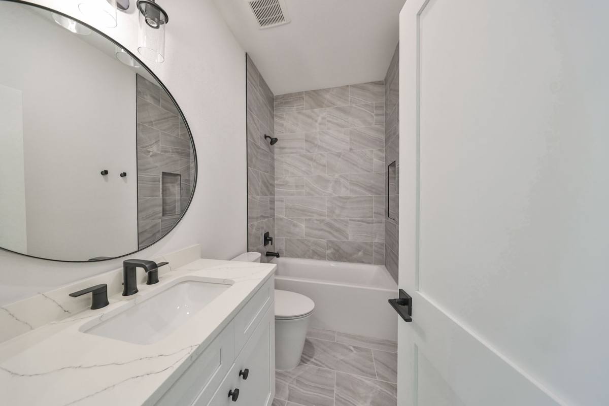 Townhouse for rent at 4324 W Gray St, Tampa, FL 33609