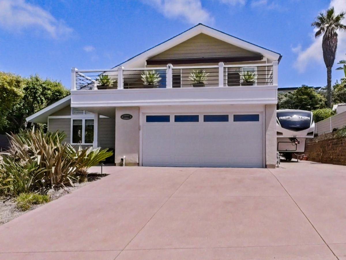 House for rent at 33702 Calle Conejo, San Juan Capistrano, CA 92675