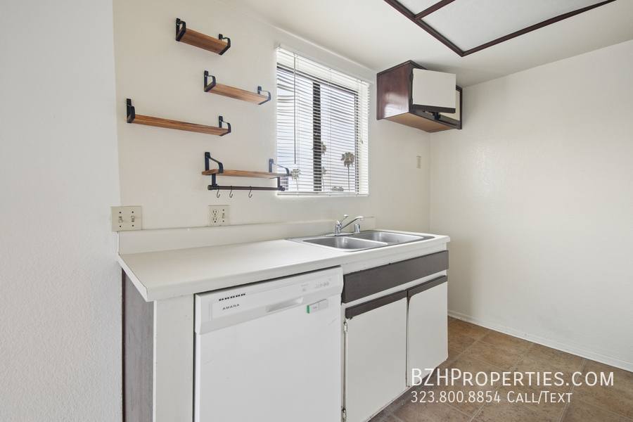 Condo for rent at 1519 N Martel Ave #202, Los Angeles, CA 90046