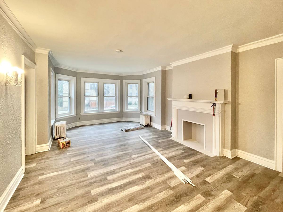 Apartment for rent at 6500 N Leavitt 2204 W Arthur, Chicago, IL 60645