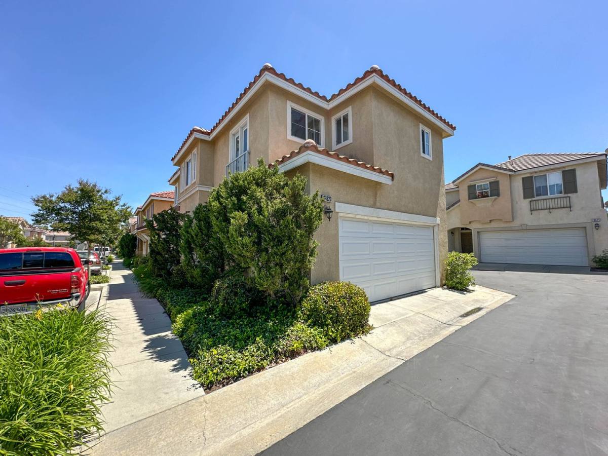 House for rent at 24623 Montevista Circle, Valencia, CA 91354