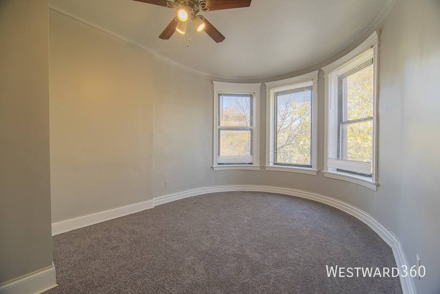 Apartment for rent at 5610 S Michigan Ave #3N, Chicago, IL 60637