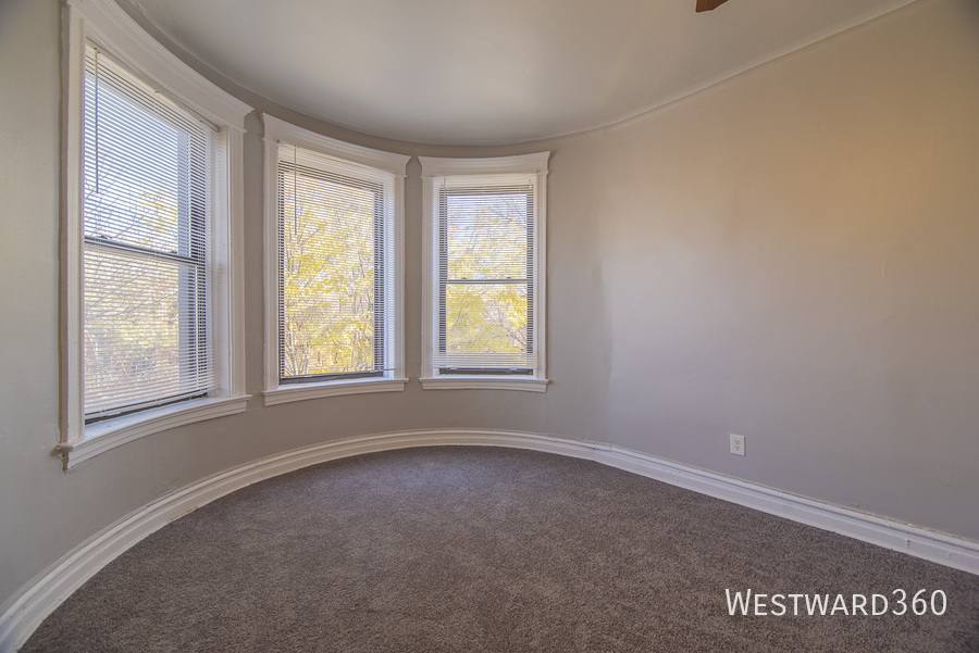 Apartment for rent at 5610 S Michigan Ave #3N, Chicago, IL 60637