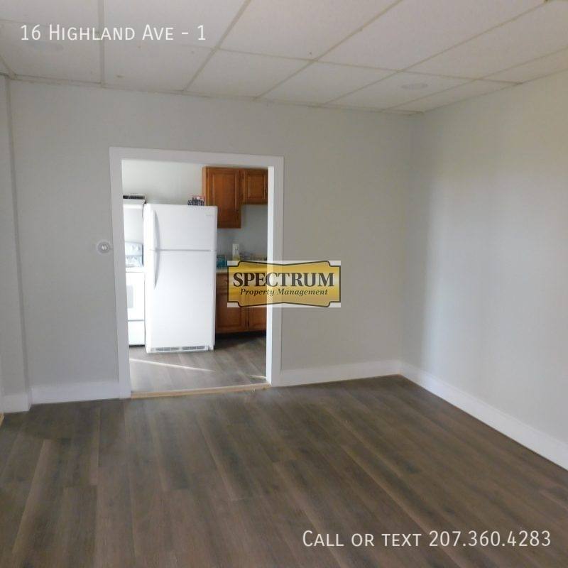 Apartment for rent at 16 Highland Ave #1, Gardiner, ME 04345