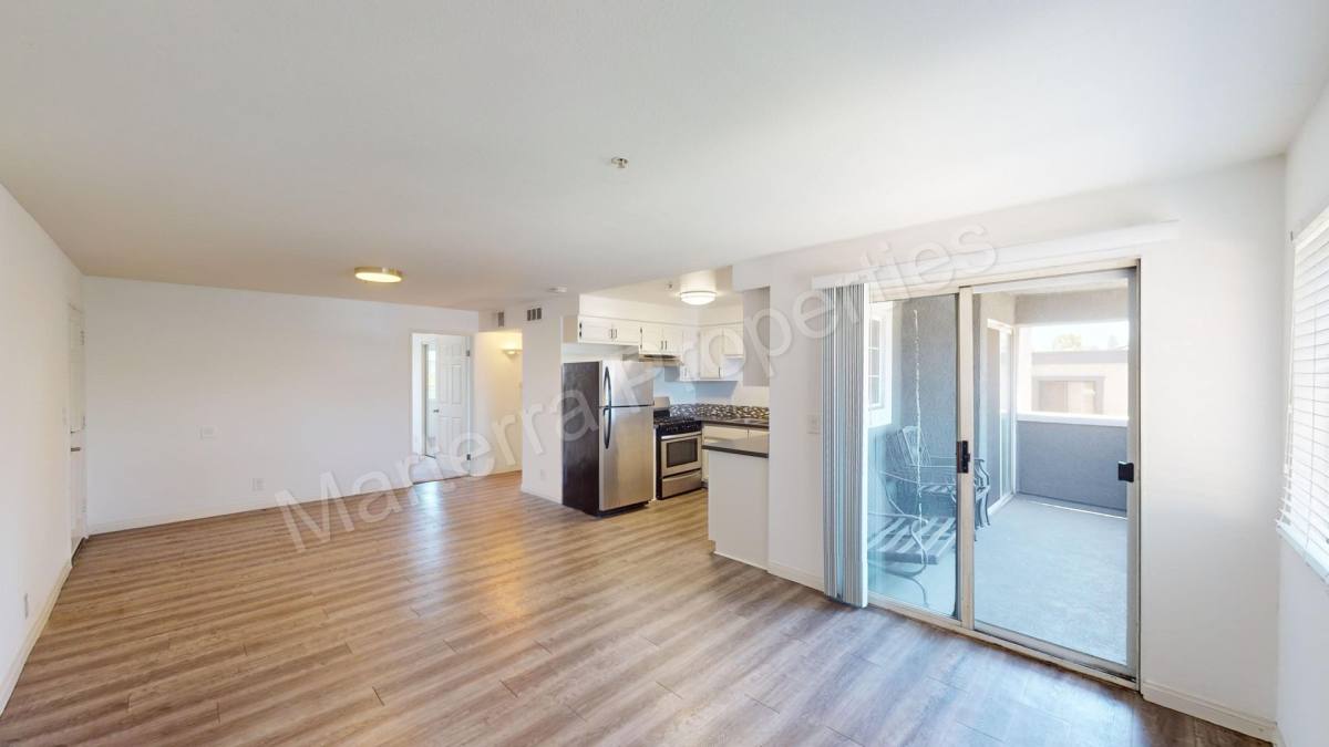 Apartment for rent at 7581 Warner Ave, Huntington Beach, CA 92647