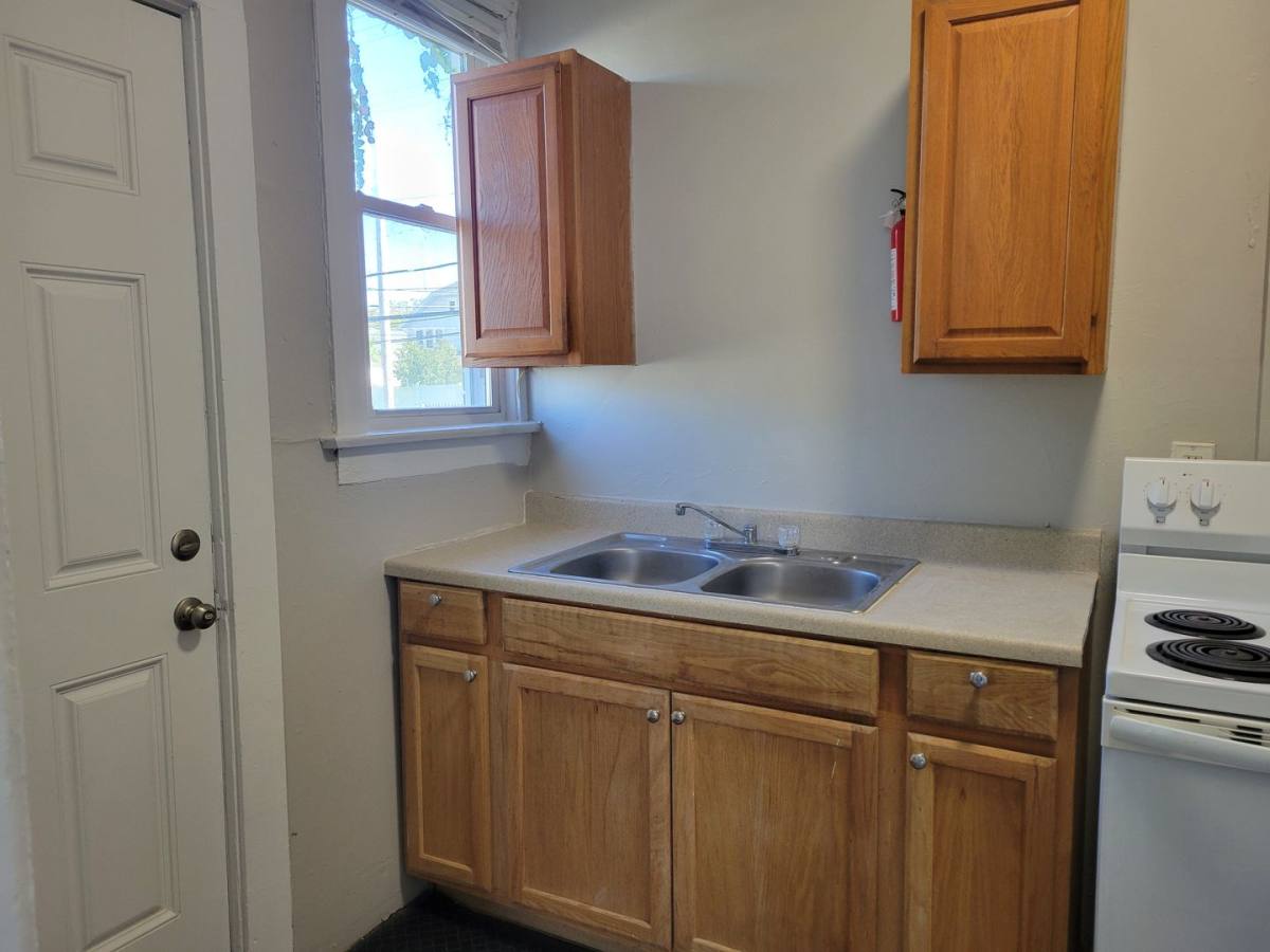 Apartment for rent at 798-804 E Whittier St, Columbus, OH 43206
