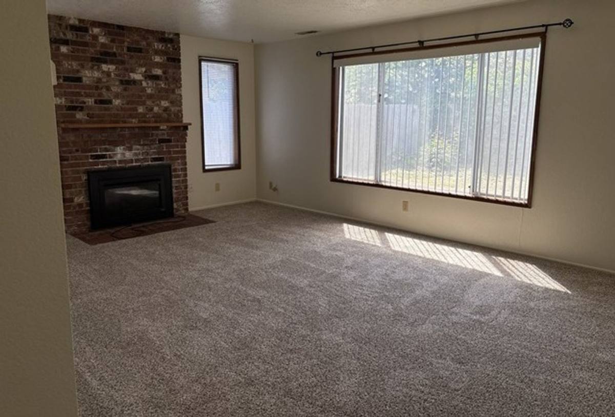 House for rent at 4836 Tanglewood Court SE, Salem, OR 97317