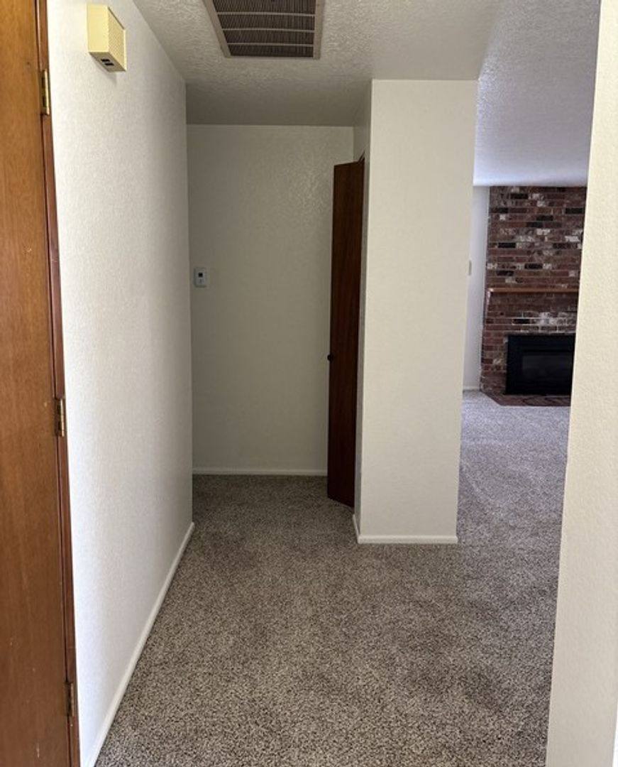 House for rent at 4836 Tanglewood Court SE, Salem, OR 97317