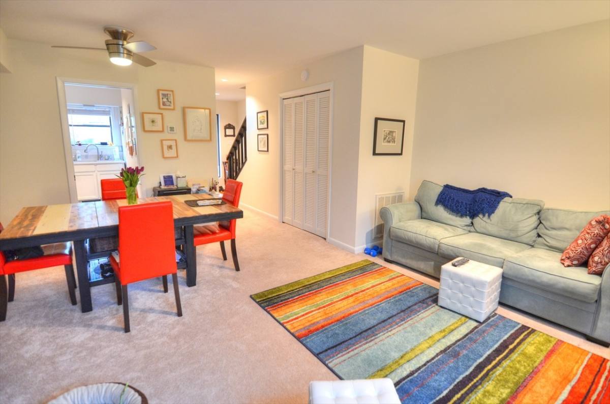 Townhouse for rent at 114 Beechwood Dr, Carrboro, NC 27510