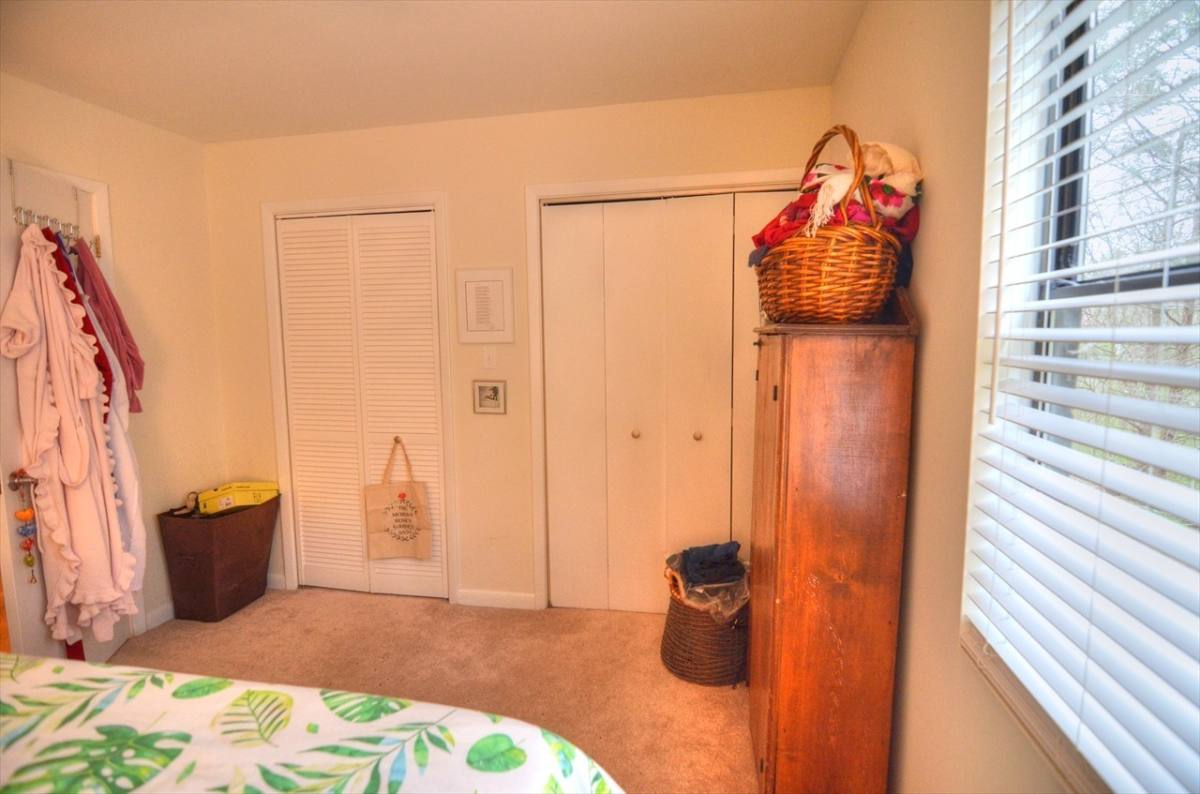 Townhouse for rent at 114 Beechwood Dr, Carrboro, NC 27510