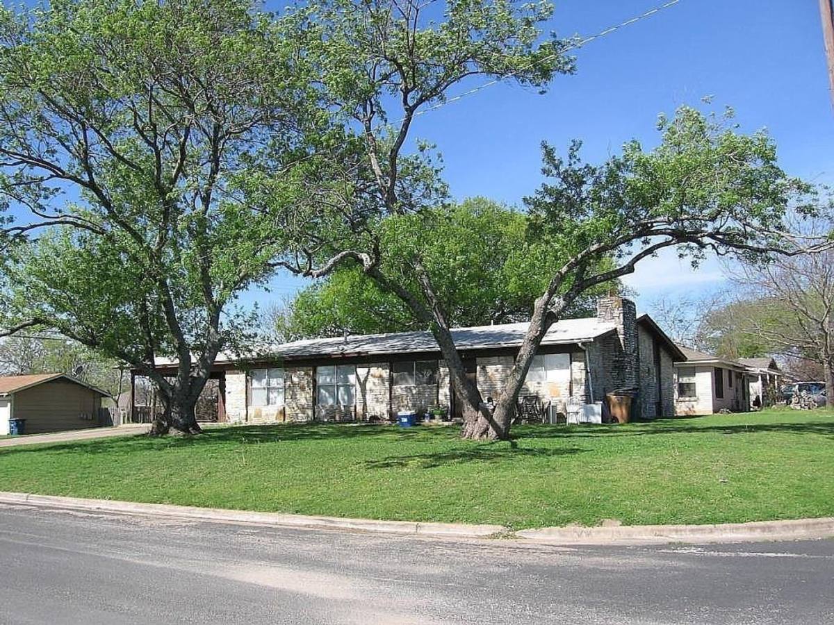 Apartment for rent at 309 E Grady Dr, Austin, TX 78753