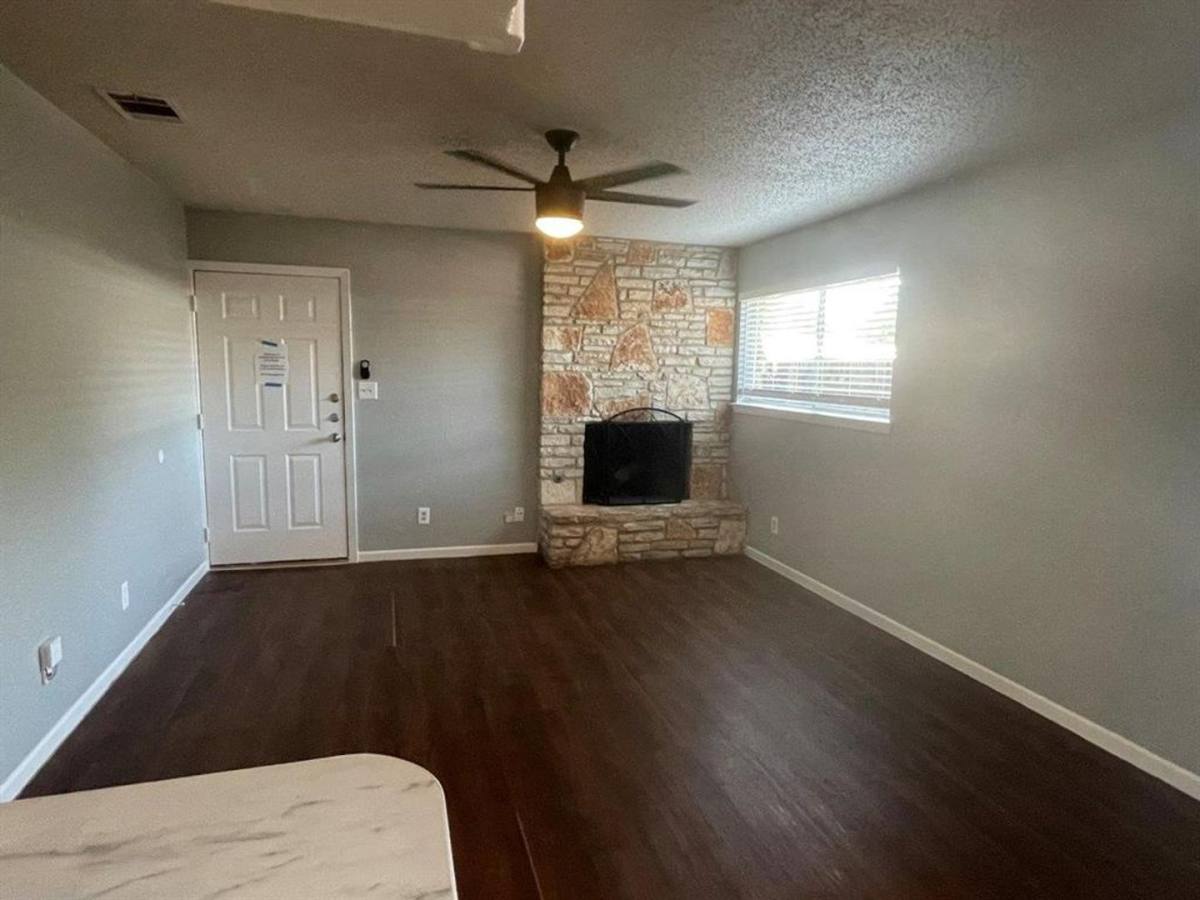 Apartment for rent at 309 E Grady Dr, Austin, TX 78753