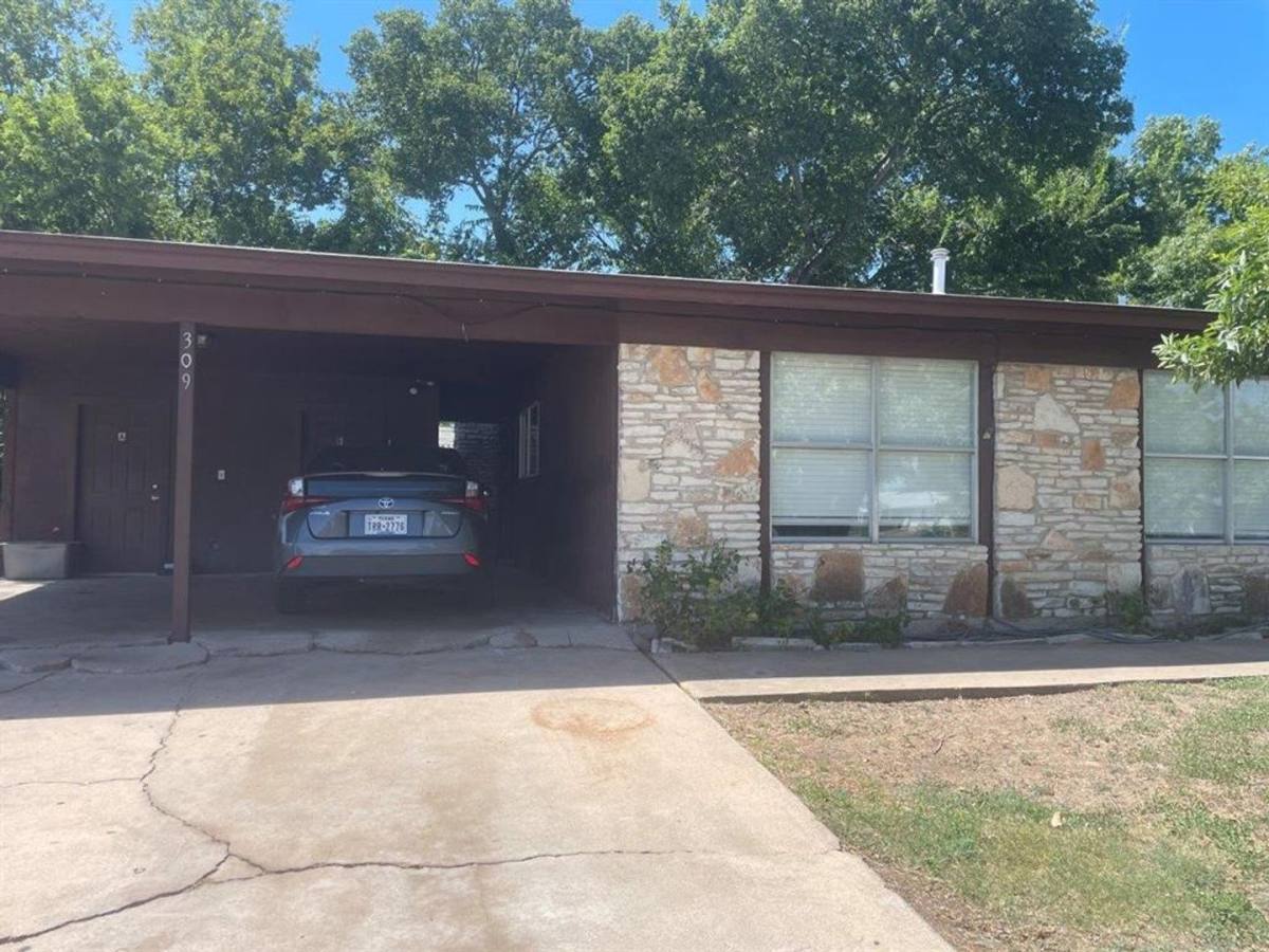 Apartment for rent at 309 E Grady Dr, Austin, TX 78753