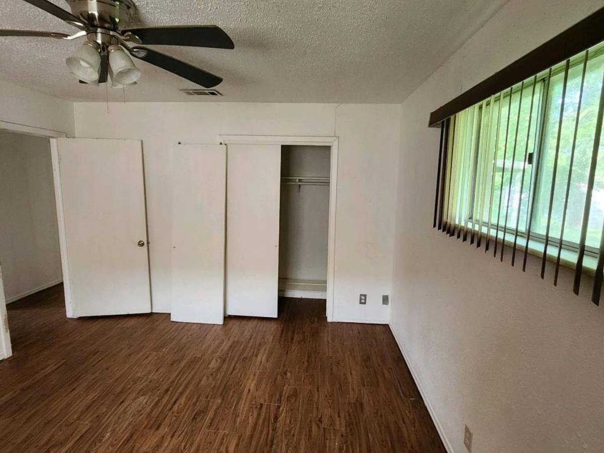 House for rent at 208 Southview Dr, Henderson, TX 75654