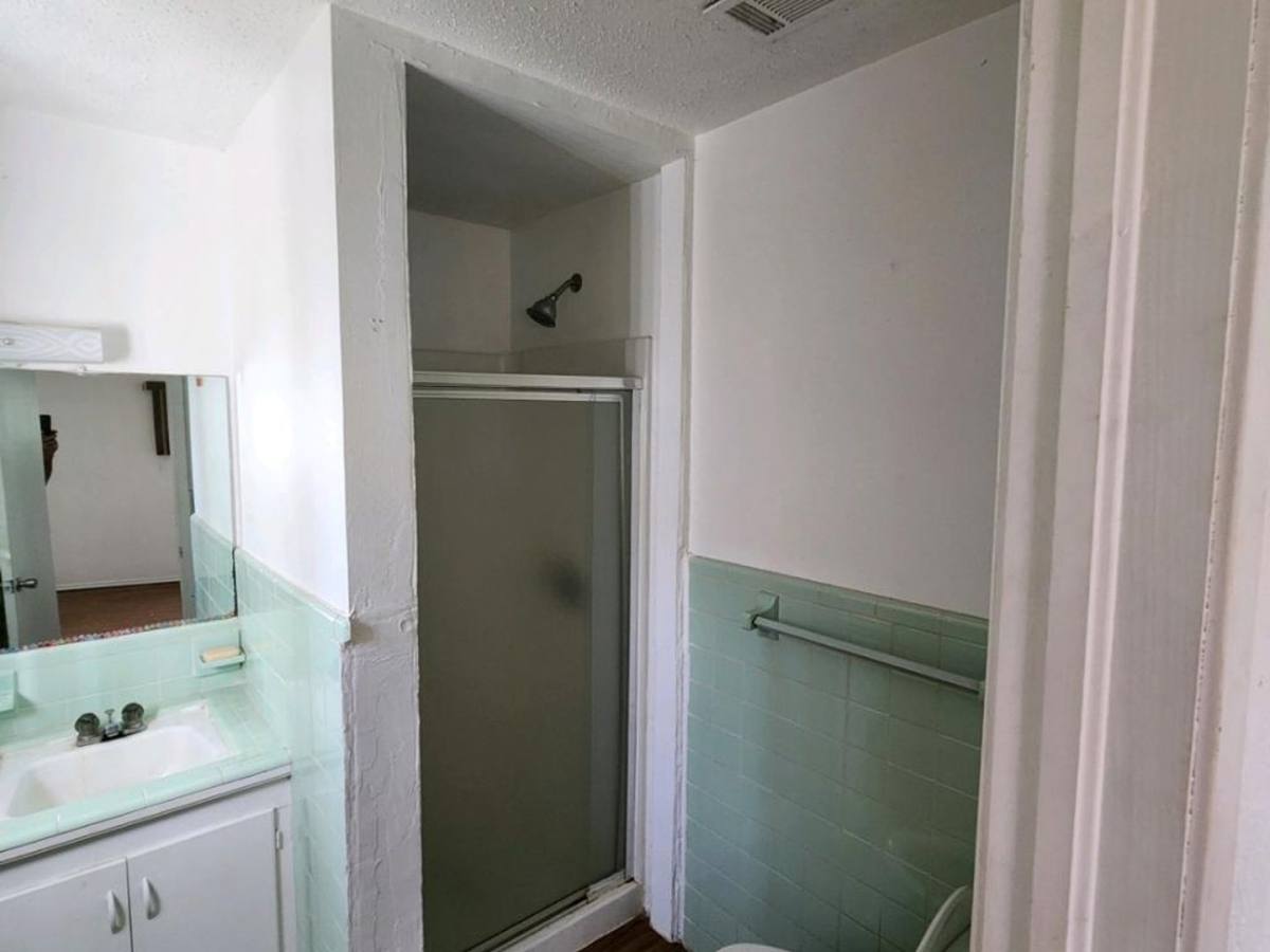 House for rent at 208 Southview Dr, Henderson, TX 75654