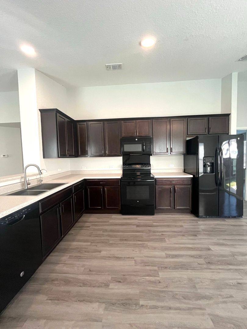 House for rent at 733 Wolfeton Way, New Braunfels, TX 78130