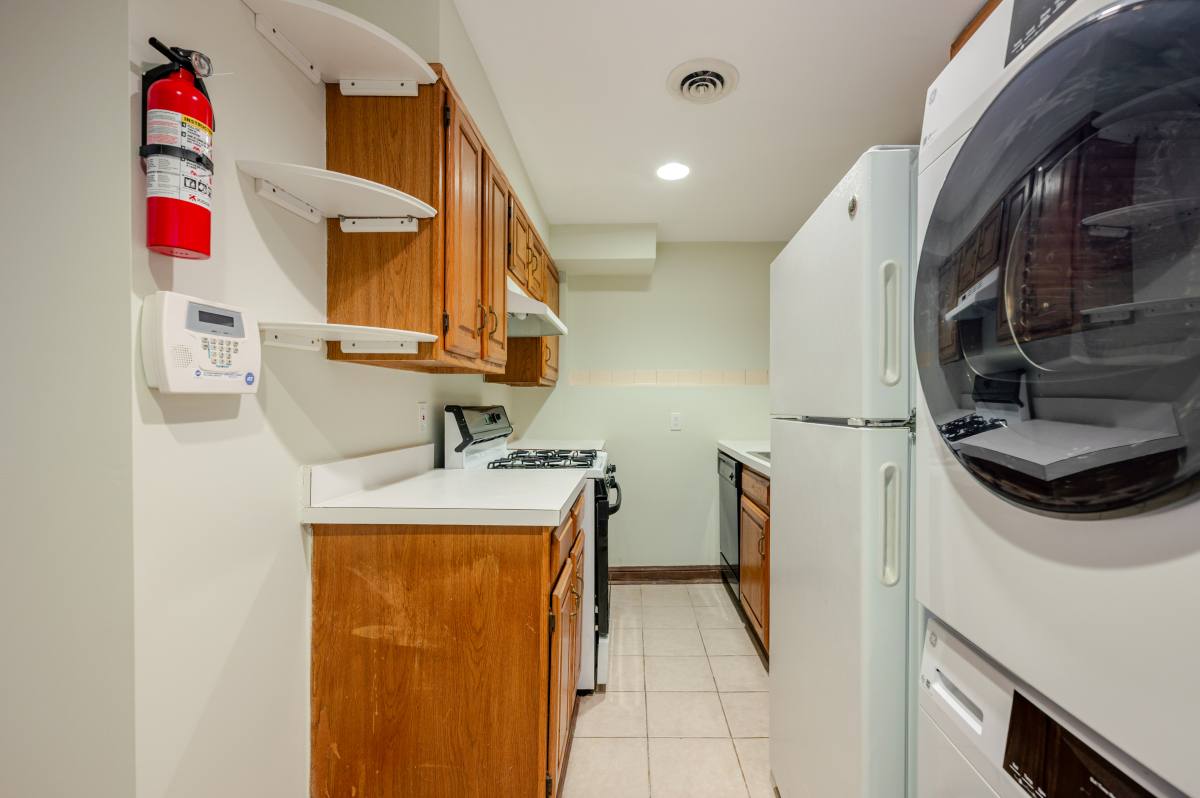 Condo for rent at 300 F St NE, Washington, DC 20002