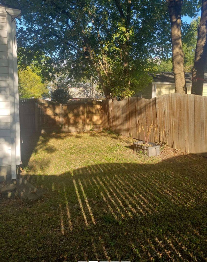 House for rent at 512 S Kings Point Rd, Virginia Beach, VA 23452