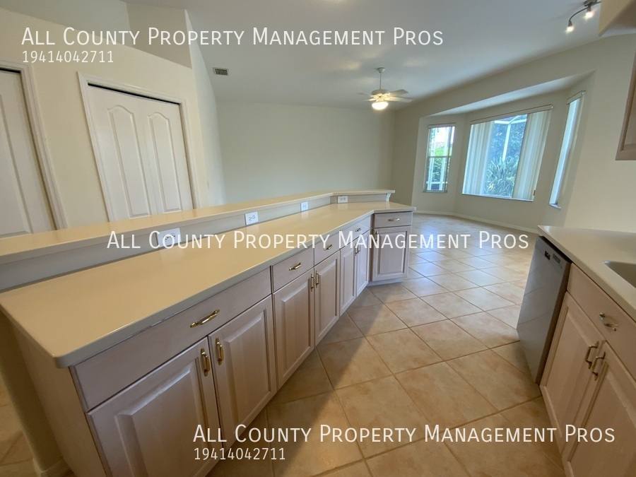 House for rent at 5112 Far Oak Circle, Sarasota, FL 34238