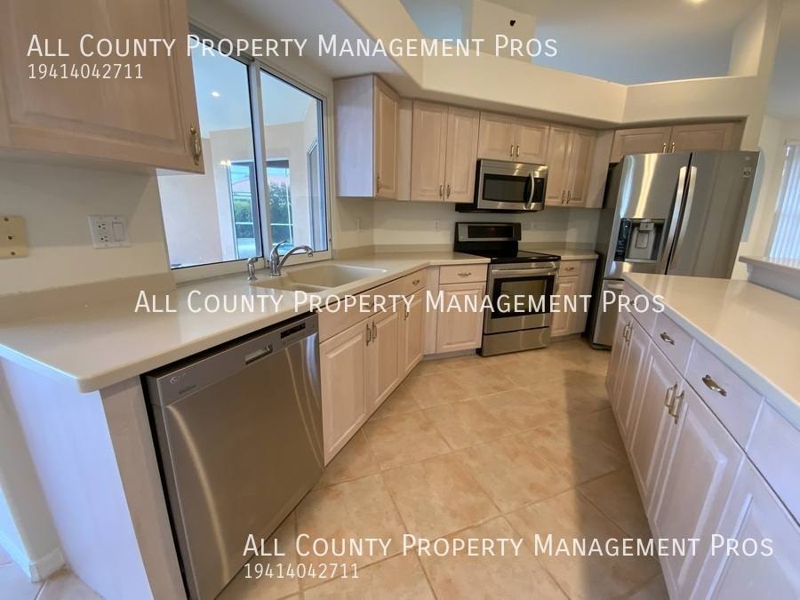 House for rent at 5112 Far Oak Circle, Sarasota, FL 34238