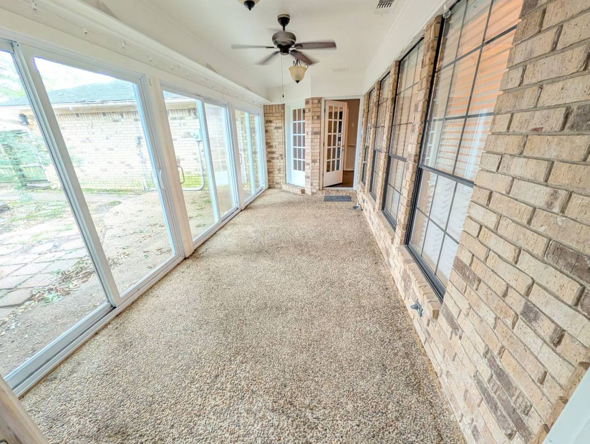 House for rent at 42 Lanshire Dr, Texarkana, TX 75503